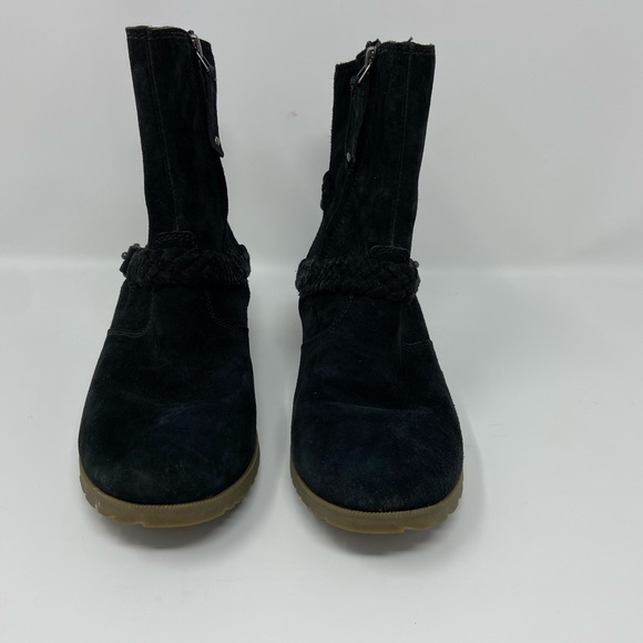Teva Waterproof Suede Boots Side Zip - Picture 2 of 8